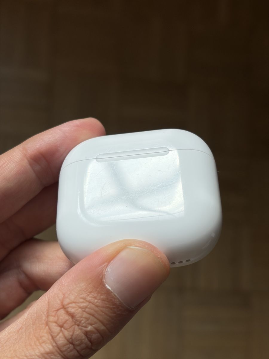 Apple Cuffie: AirPods 4 with ANC – Usato da Bern venduto da paulinho_55 2