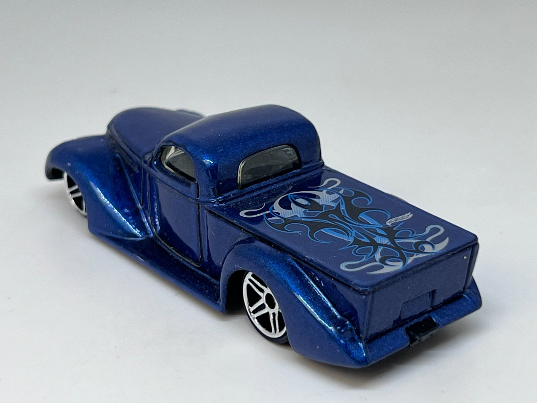 Hot Wheels Modellini d'auto: Hot Wheels Super Smooth #486 – Usato da Wildegg venduto da LaaBoutique 2