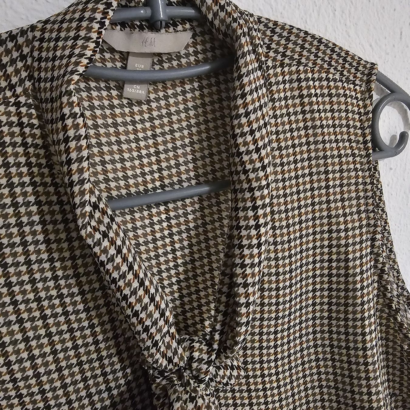 H&M Camicette: Chemisier sans manches taille 38 – Usato da Sornetan venduto da T.a333 1