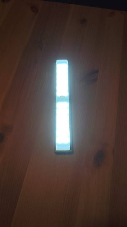 Lampen: Aufladbare LED-Lampe mit Magnet – Gebraucht aus Langenthal von leila_lilu
