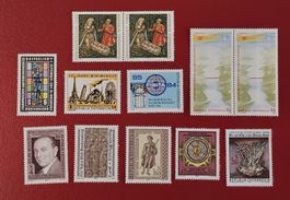 ÖSTERREICH LOT AUS 1982 - 1984** POSTFRISCH
