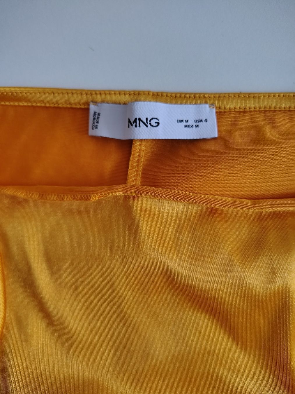 Mango Vestiti: Mango Minikleid, Gold, Gr. M, Polyester Topzustand. – Usato da Stäfa venduto da krp54 2