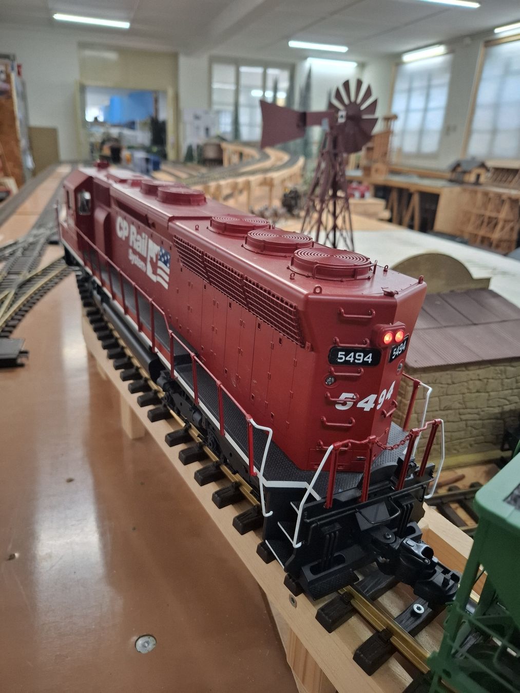LGB Modellini di ferrovie: Aristocraft SD45. CP Rail – Usato da Meierskappel venduto da Twiggi 4
