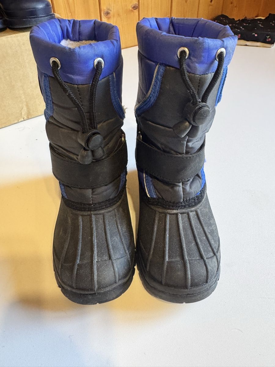 Schuhe für Jungen:  Kinder Wasserstiefel 28 – Gebraucht aus Ilanz von tai_q2yd 7