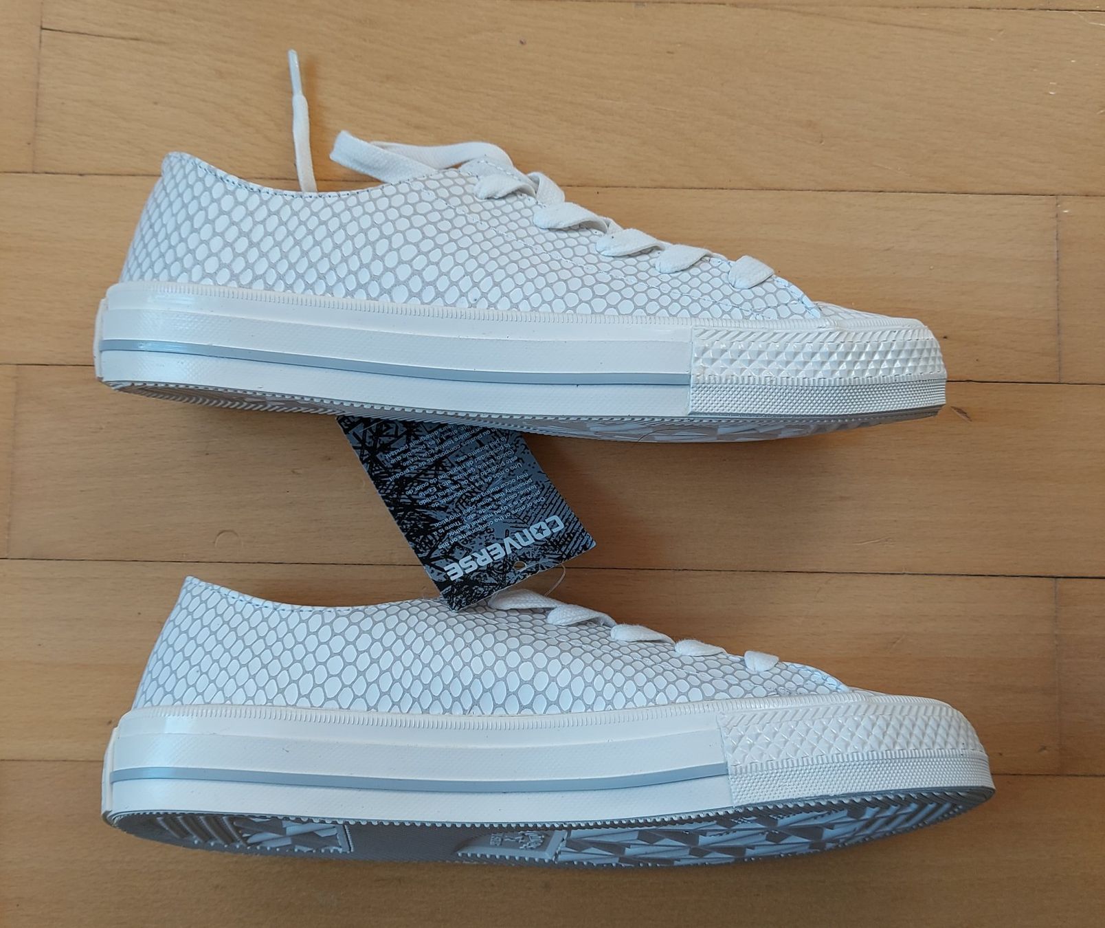 Converse Damenschuhe: Neue Converse All Star Gr. 37 – Neu und originalverpackt aus Basel von  3
