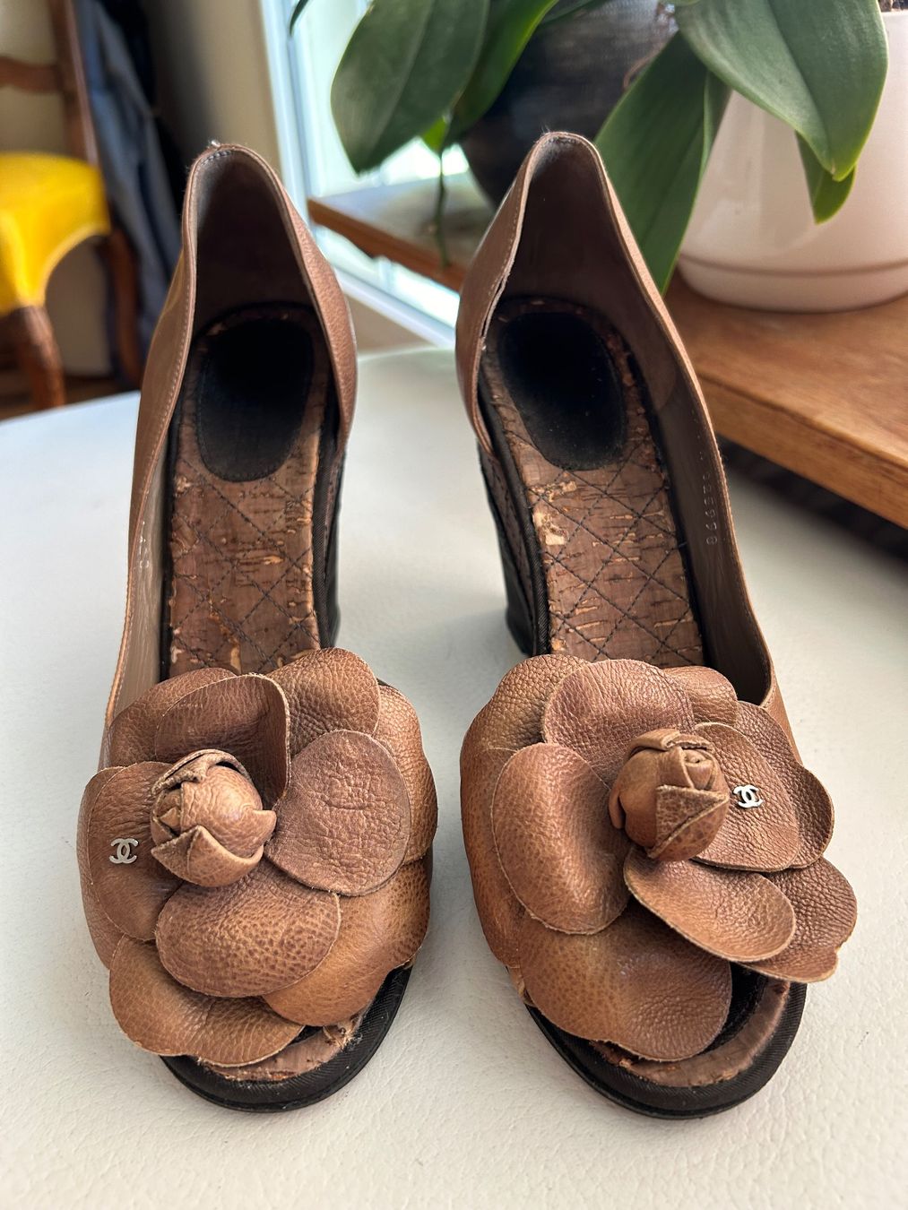 Chanel Scarpe da donna: Chanel cork open toe heels (38C) – Usato da Rüschlikon venduto da Tey_sl 2