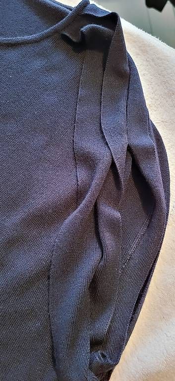 Vestiti: Hessnatur  Elegantes Kleid  40 – Usato da Zizers venduto da Roosi1 2