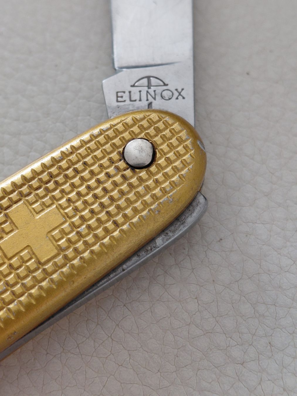 Victorinox Coltelli tascabile: Victorinox Elinox Bugnard, Gold Edition! – Usato da Belp venduto da mar_76s8 3