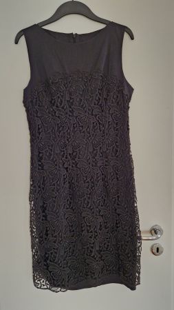 Cocktailkleid aus Spitze