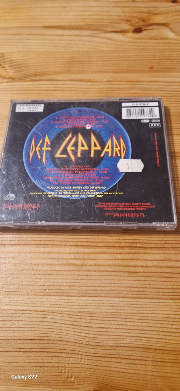 CD: Def Leppard – Adrenalize – Usato da Yvonand venduto da CD-KINGDOM 2
