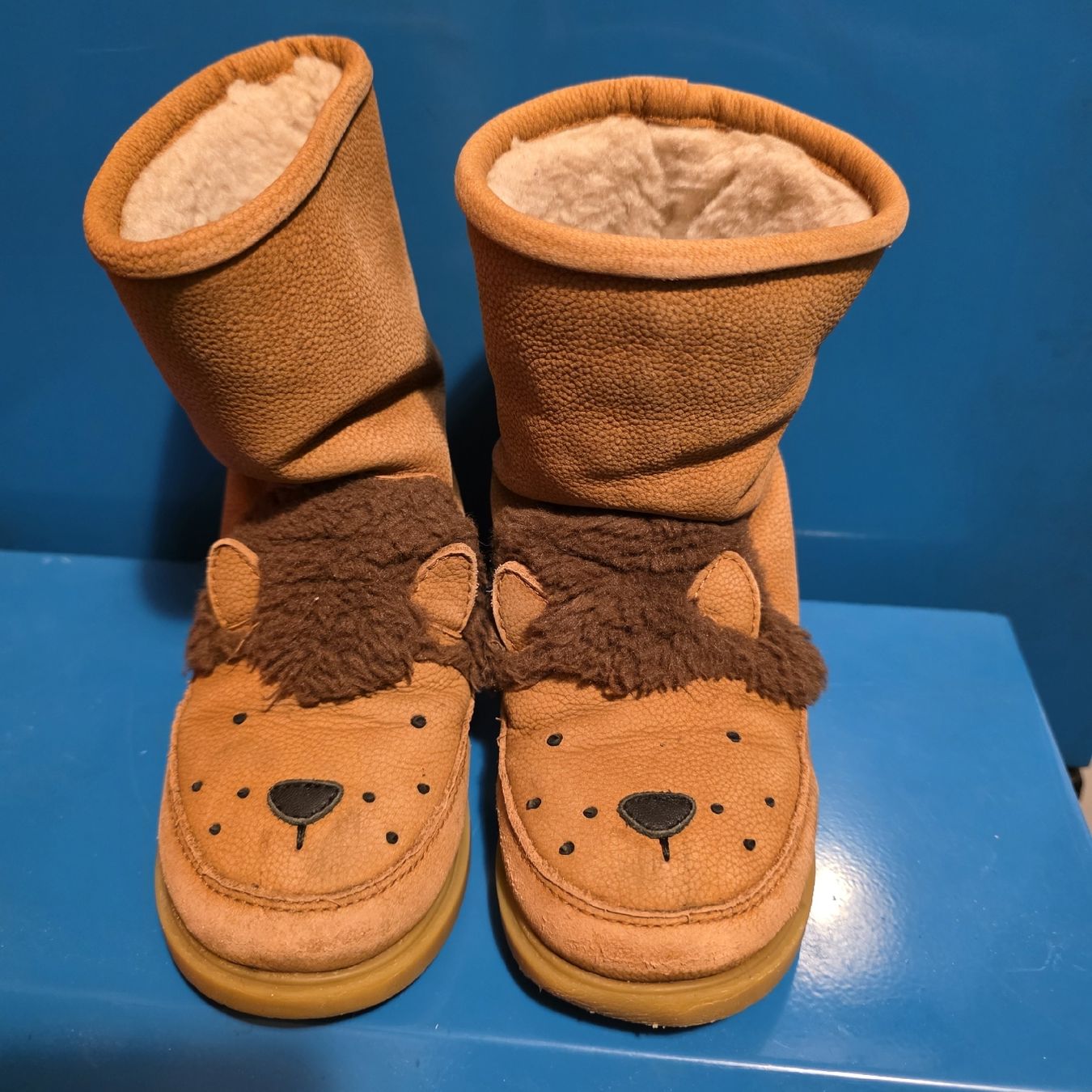 Chaussures garçon: Donsje Stiefeli Grösse 25 Löwen  – D'occasion à Romanshorn par TigerKerstin 1