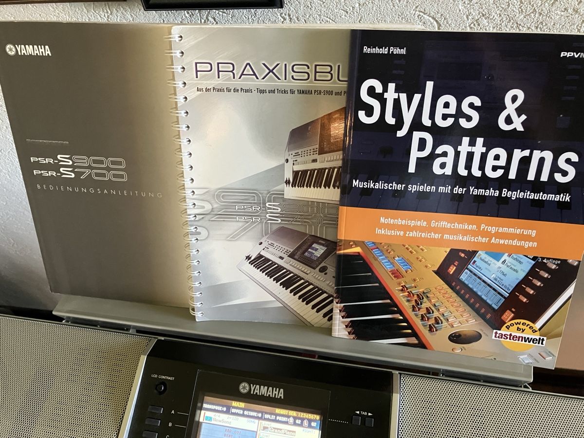 Yamaha Strumenti musicali: Yamaha PSR-S900 Keyboard – Usato da Schönenwerd venduto da Lichi 4