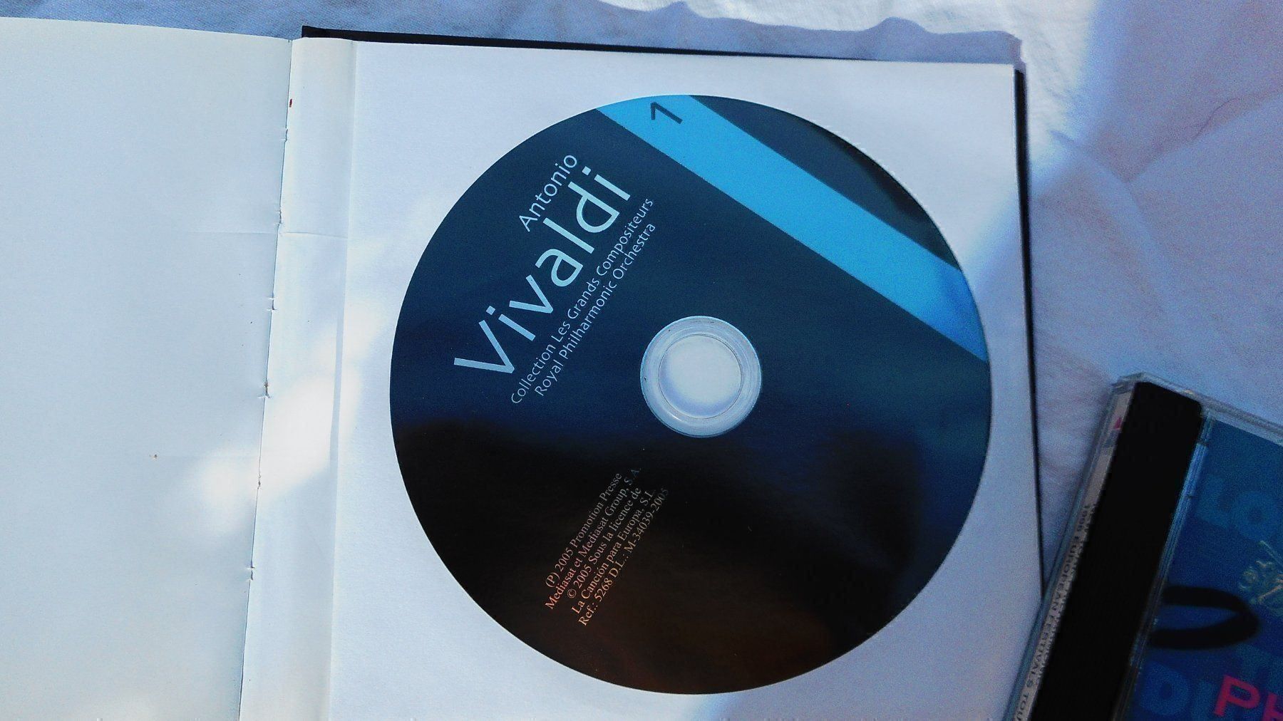 CD: CD Antonio Vivaldi Royal Philharmonic Orchestra – Nuovo (secondo la descrizione) da Füllinsdorf venduto da Cibum 1