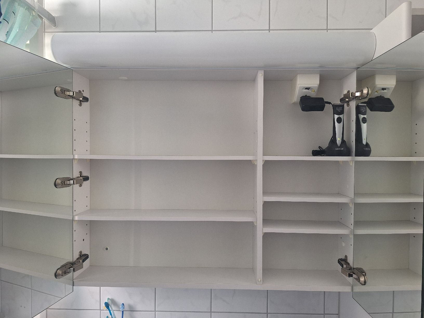 Armoires miroirs: Spiegelschrank – D'occasion à Zollikofen par flora7 1