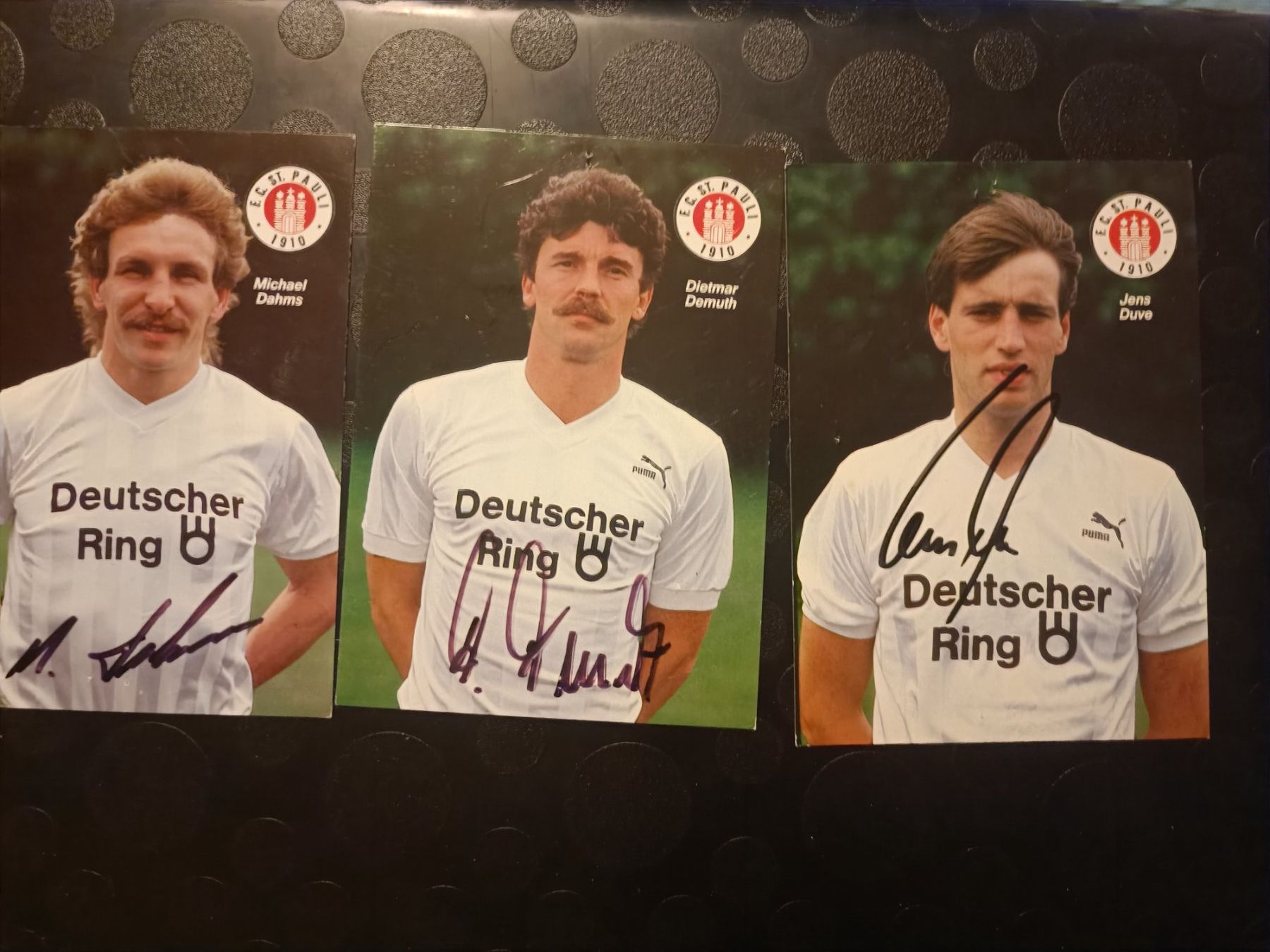 Autografi: FC St. Pauli - 3x handsignierte alte Karten – Usato da Menziken venduto da Artographs