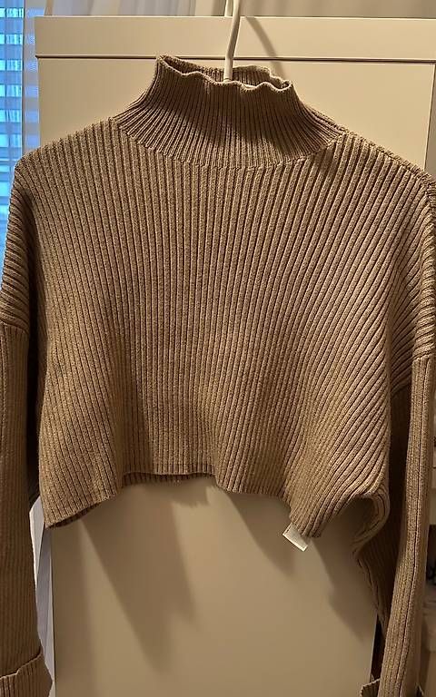 Pullover & Sweatshirts: Zara Pullover Beige – Gebraucht aus Watt von nad_h9db