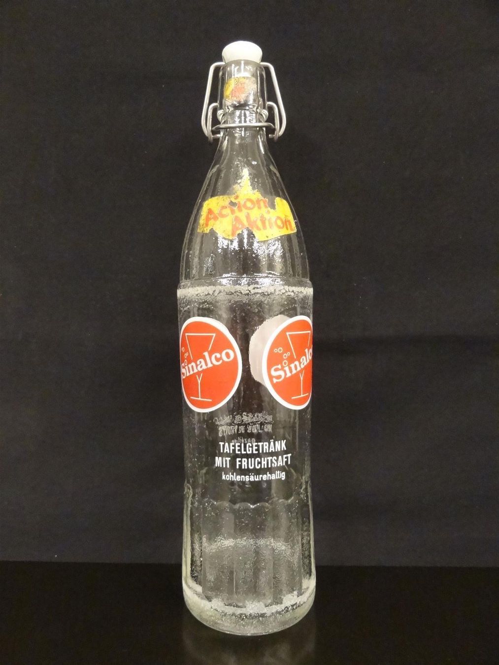 Sinalco Bicchieri, Caraffe & Bottiglie: alte Flasche SINALCO 1970 100cl – Usato da Kerzers venduto da Flaschenposten 1