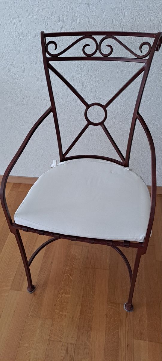 Sedie: Metallstühle, 8 Stk.  – Usato da Dübendorf venduto da hirbe-51g 1