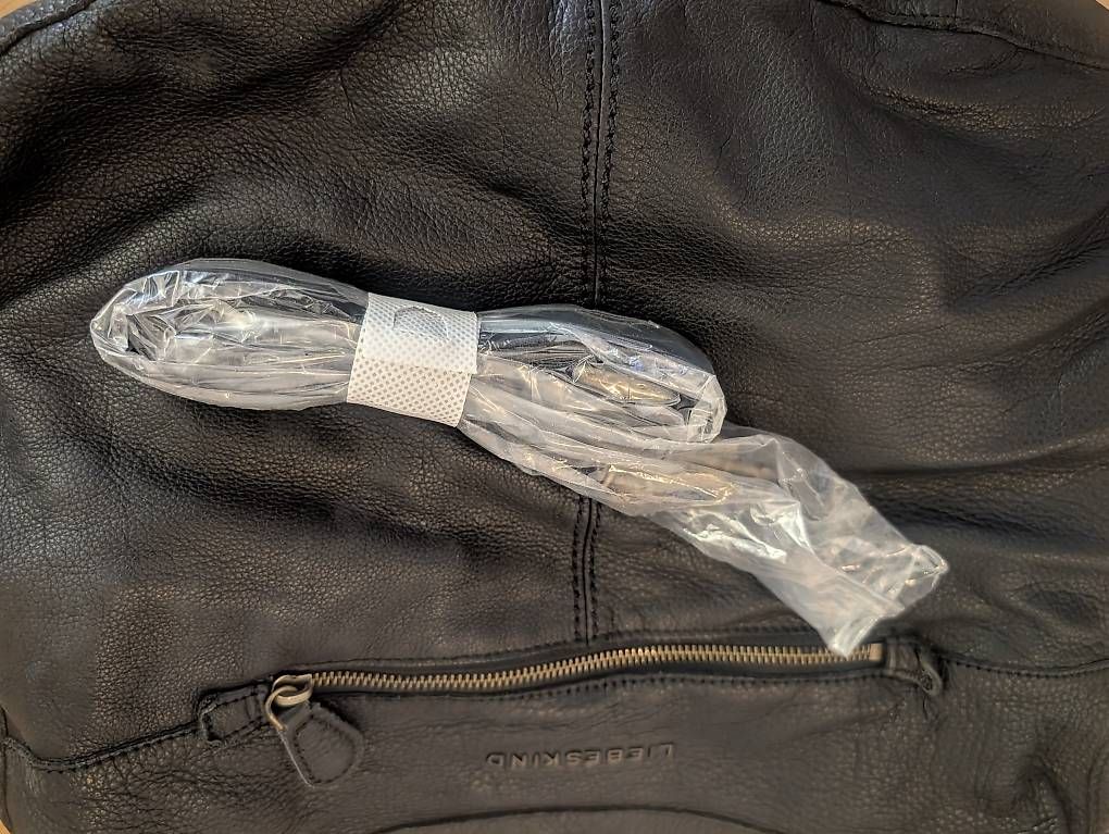 Taschen für Damen: Liebeskind Handtasche, Leder schwarz – Gebraucht aus Tobel von Streetfroggy 2