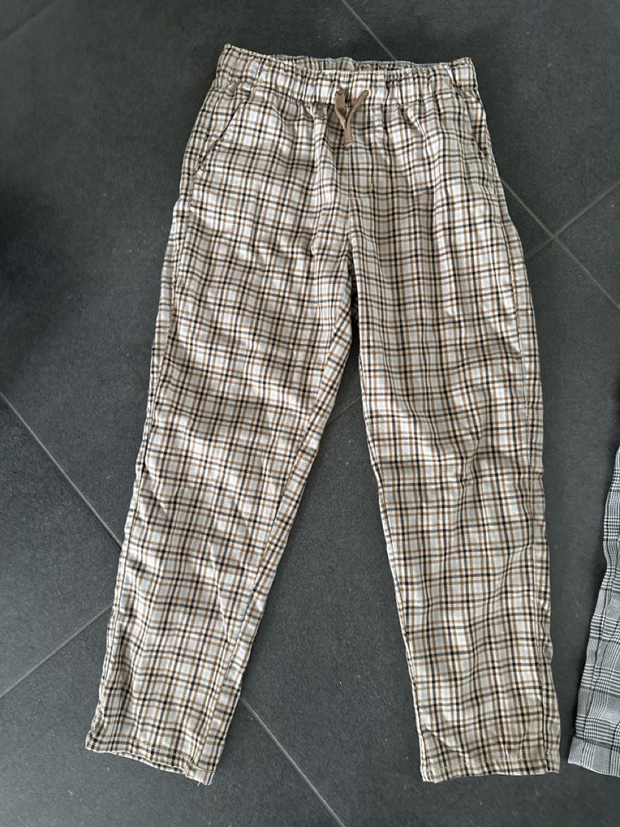 Pantaloni: Stoffhosen 140 – Usato da Buttikon SZ venduto da Kellerabteil 1
