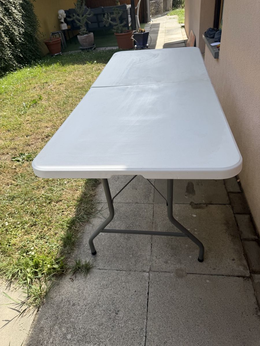 Tavoli: Table pliante – Usato da Arvillard (Salins) venduto da Taniguchi 3