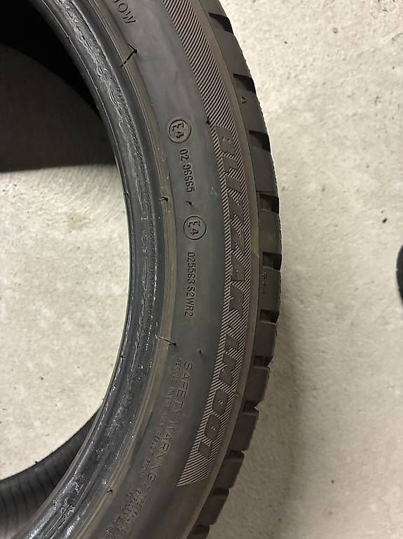 Altro in Scrittura & Disegno: Winterreifen Bridgestone 225 45 18 – Usato da Neuenhof venduto da Gt5.Performance_ 2