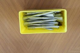 27 Distanzschrauben Toproc 6x80