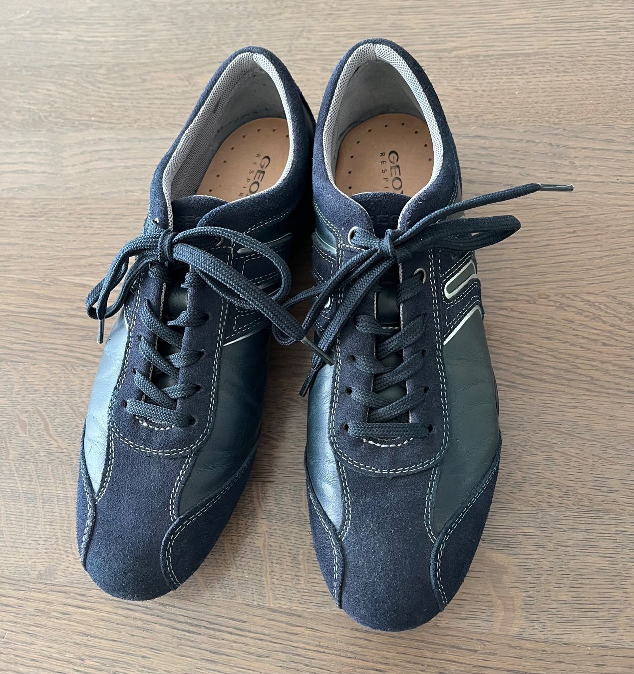 Geox Herrenschuhe: Geox Leder Sneakers, Gr. 40, blau – Gebraucht aus Ottikon / Gossau ZH von Benoba 3