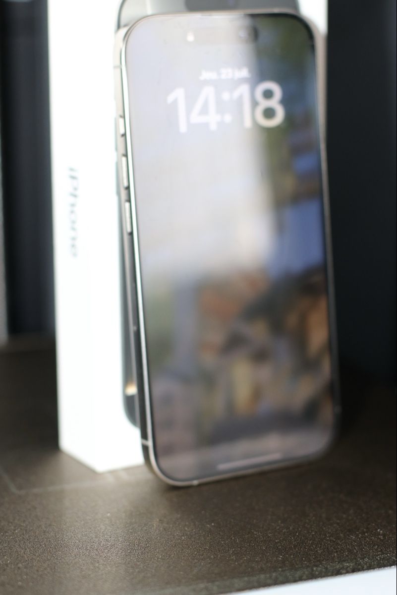 Apple Handys / Smartphones: iPhone 16 Pro 256 GB, Titanium – Gebraucht aus Lausanne von Level-1996 1
