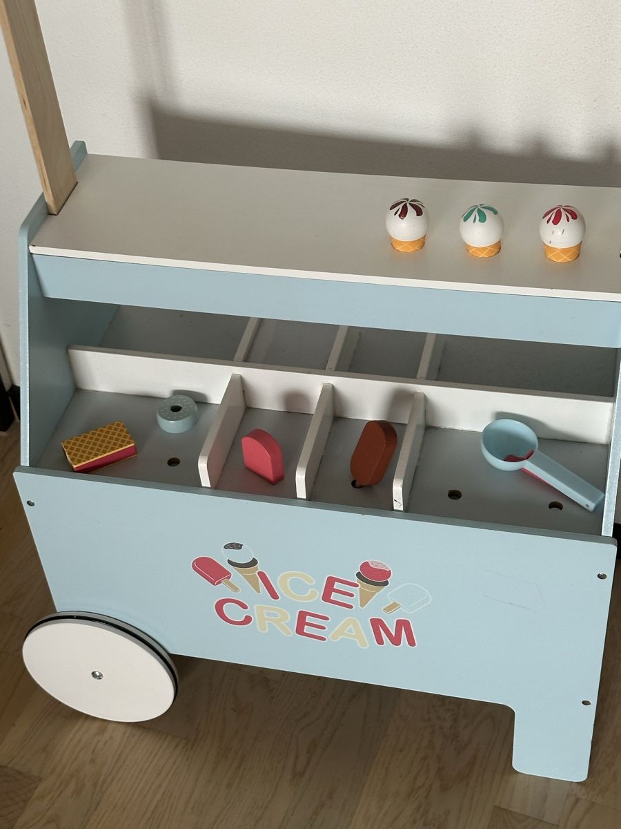 Jouets: Holz Eiswagen mit Zubehör – D'occasion à Esslingen par mar_78x2 2