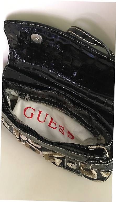 Guess Borse da donna: Borsetta Guess Vintage – Usato da Muralto venduto da eva_bjp2 1