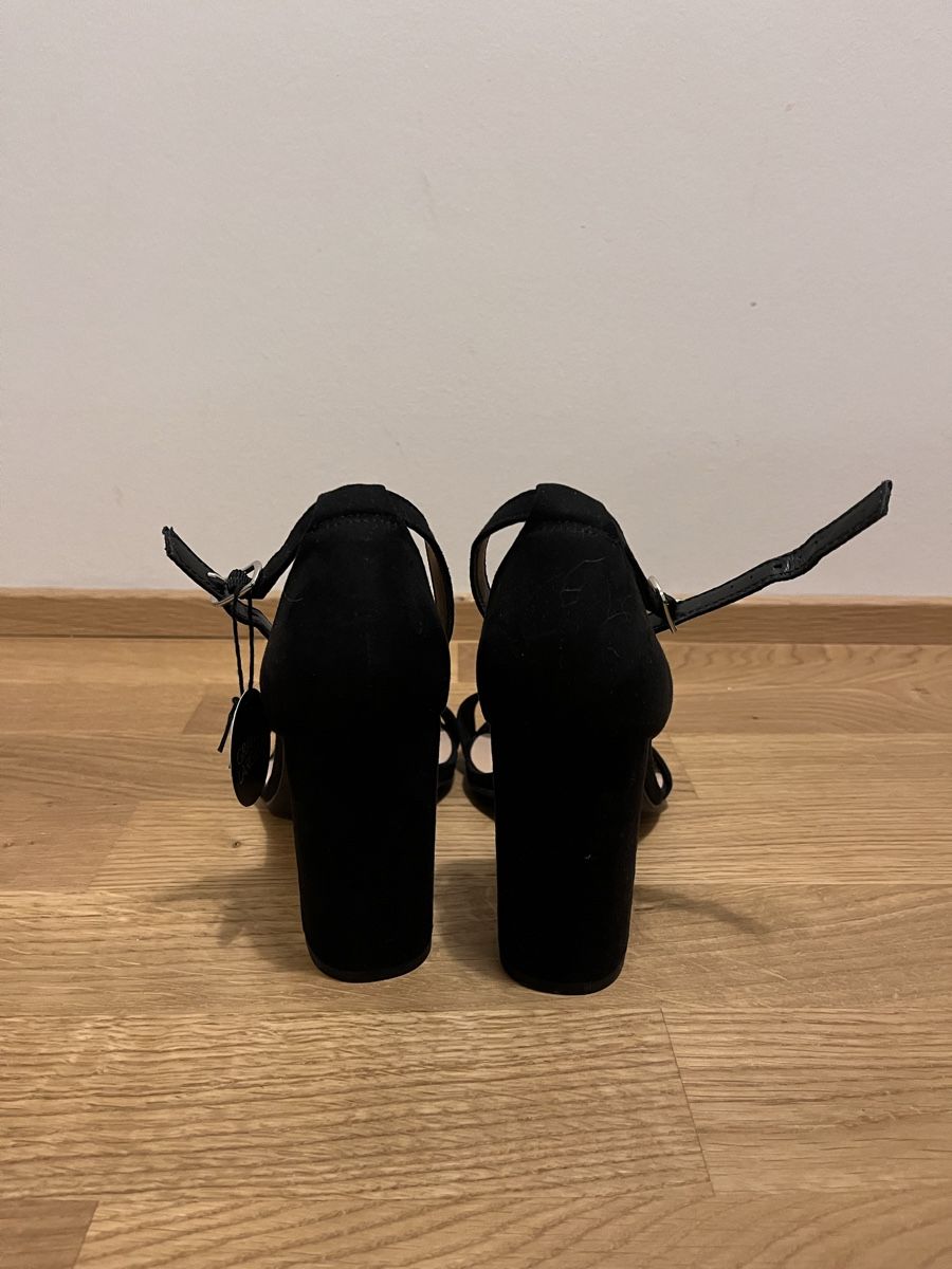 Damenschuhe: Sandale – Neu (gemäss Beschreibung) aus Allschwil von MaloseS08 3