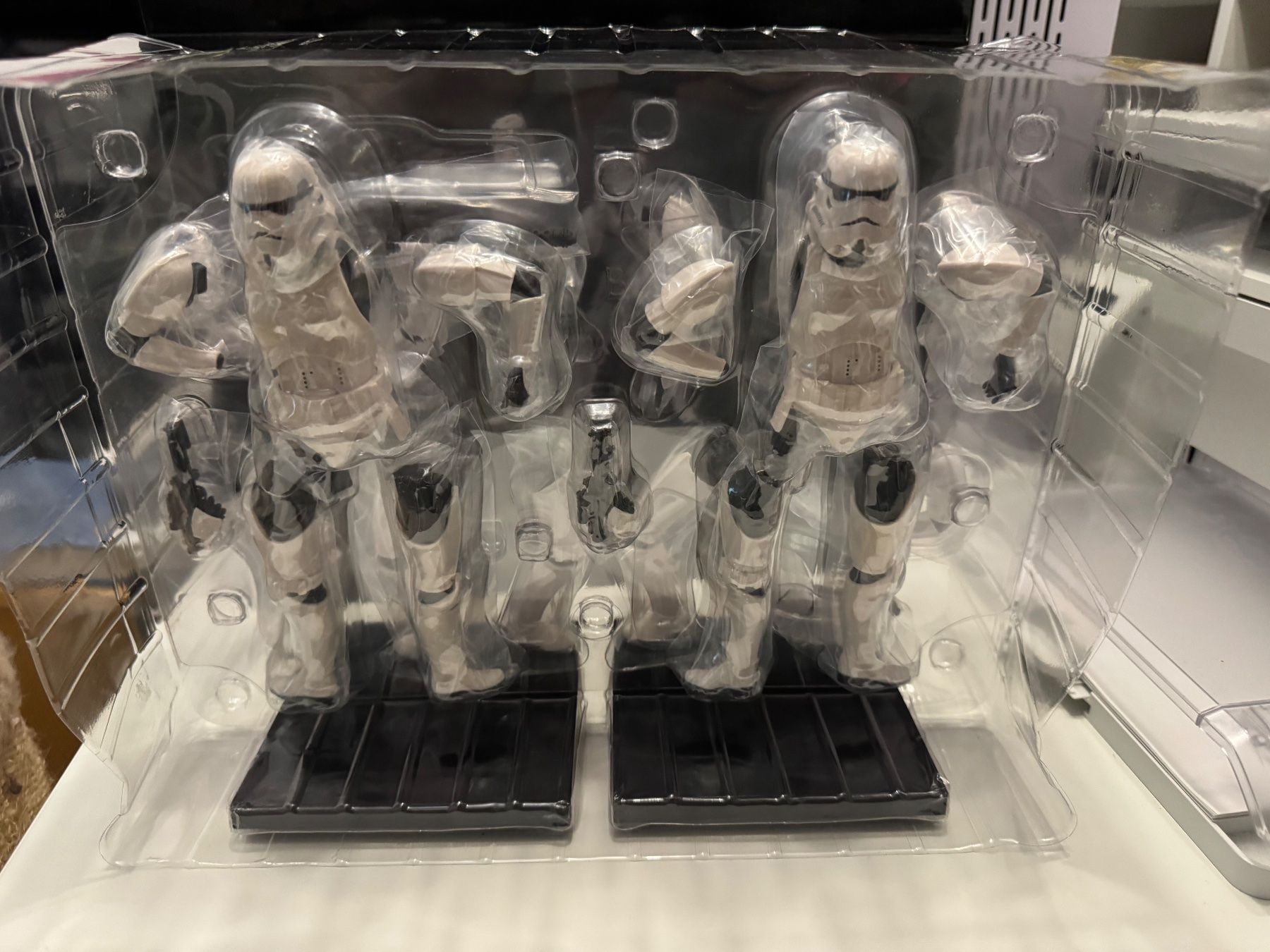 Star Wars Statuette: Star Wars Stormtrooper Kotobukiya Two Pack ArtFX+ Figur – Usato da Burgdorf venduto da Caradhras 4