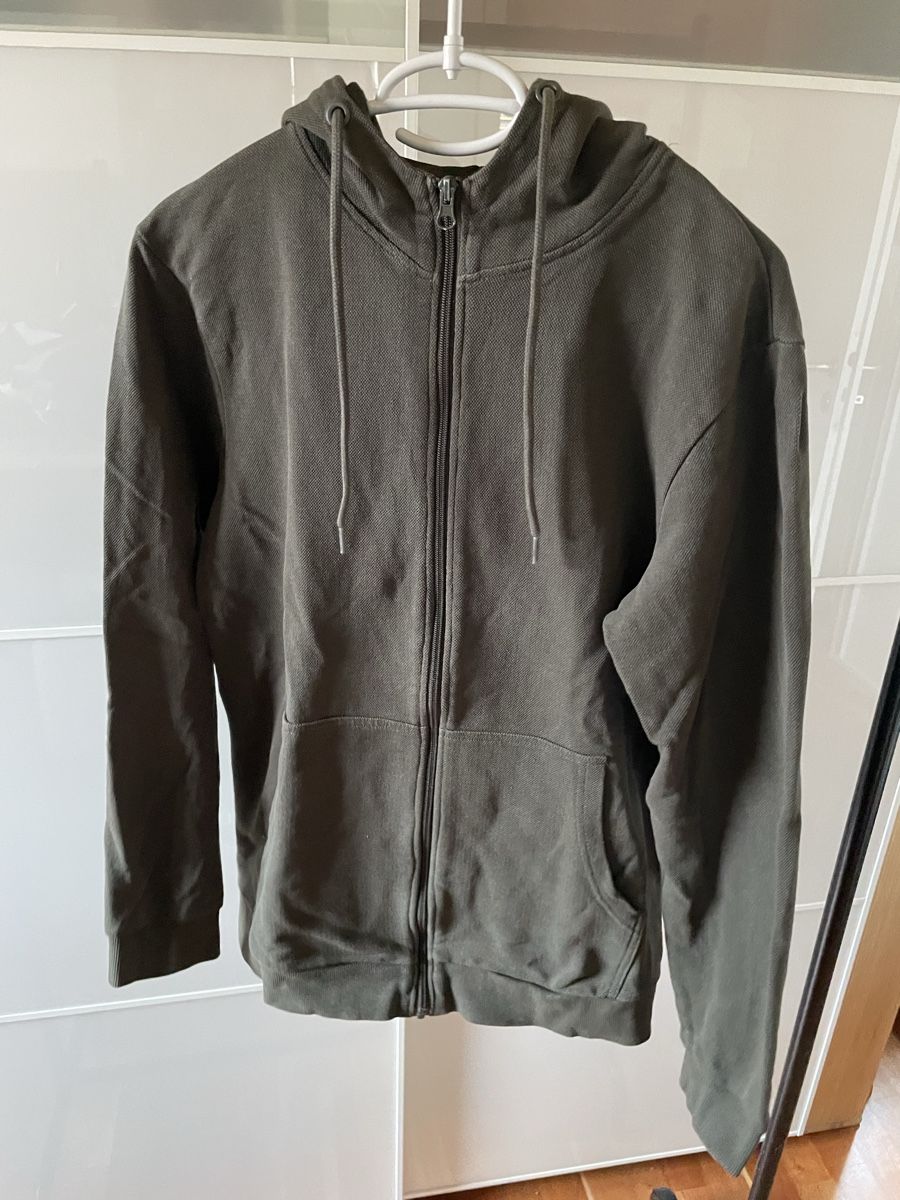 Manor Giacche: Pullover Jacke mit Kaputze von Manor – Usato da Rümlang venduto da euqinom16