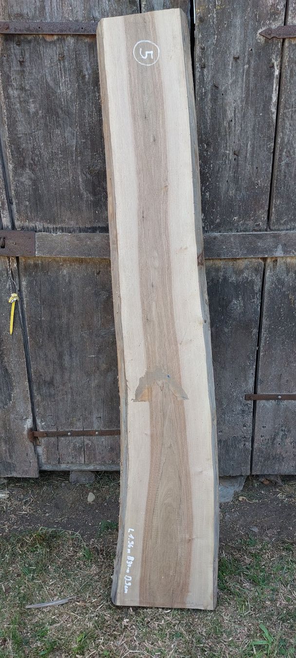 Articoli in legno: Schweizer Nussbaumholz – Difettoso da Giswil venduto da Stocki02 1