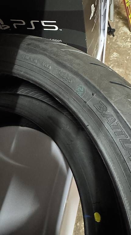 Pneus & Kompletträder: Motorradreifen Bridgestone S22  – Gebraucht aus Frauenfeld von ericolor 1