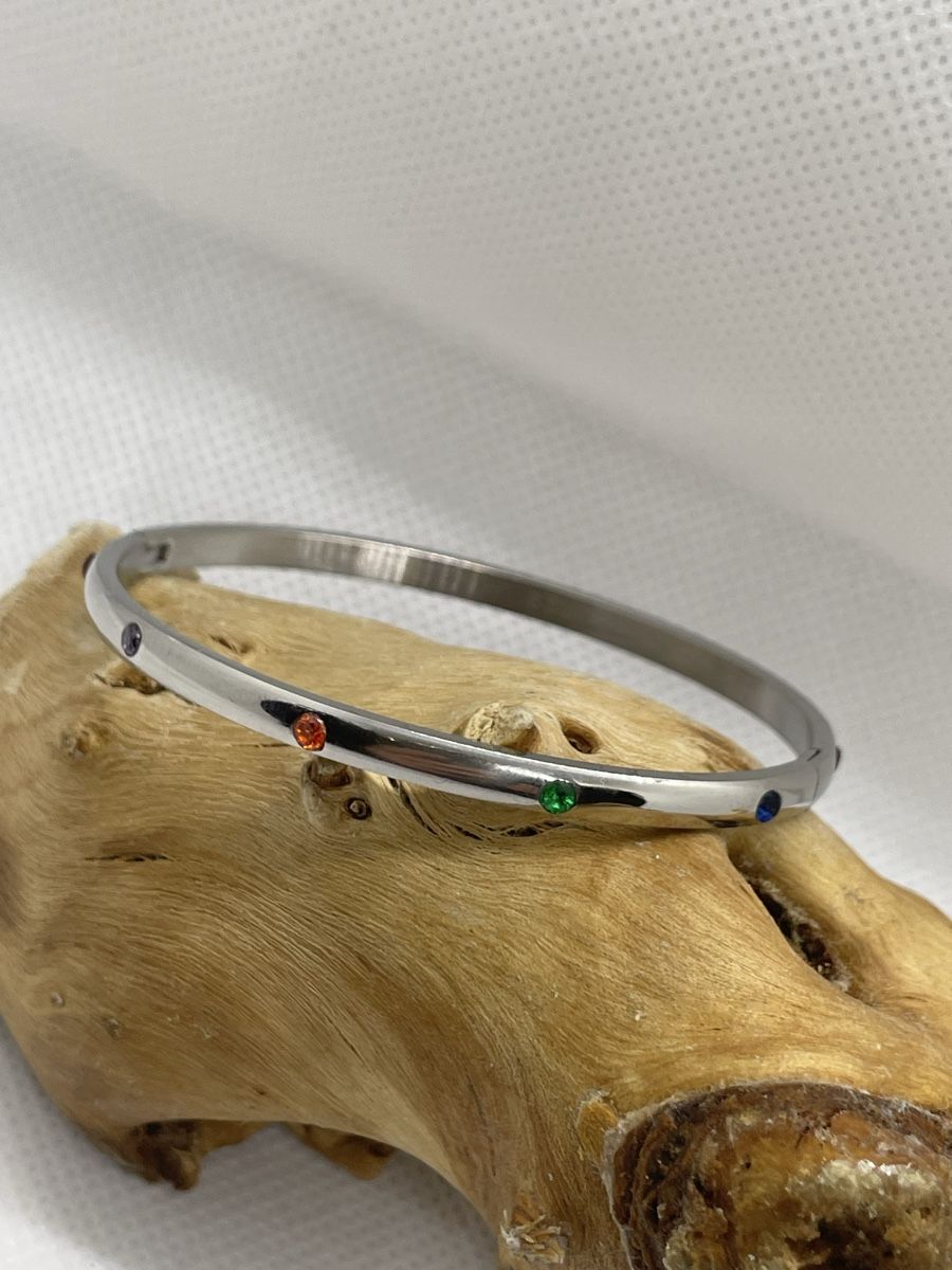 Armbänder & -reifen: Edelstahl Armreif mit Farbsteinen, Grösse S/M – Neu und originalverpackt aus Zürich von dun_k7s7 4