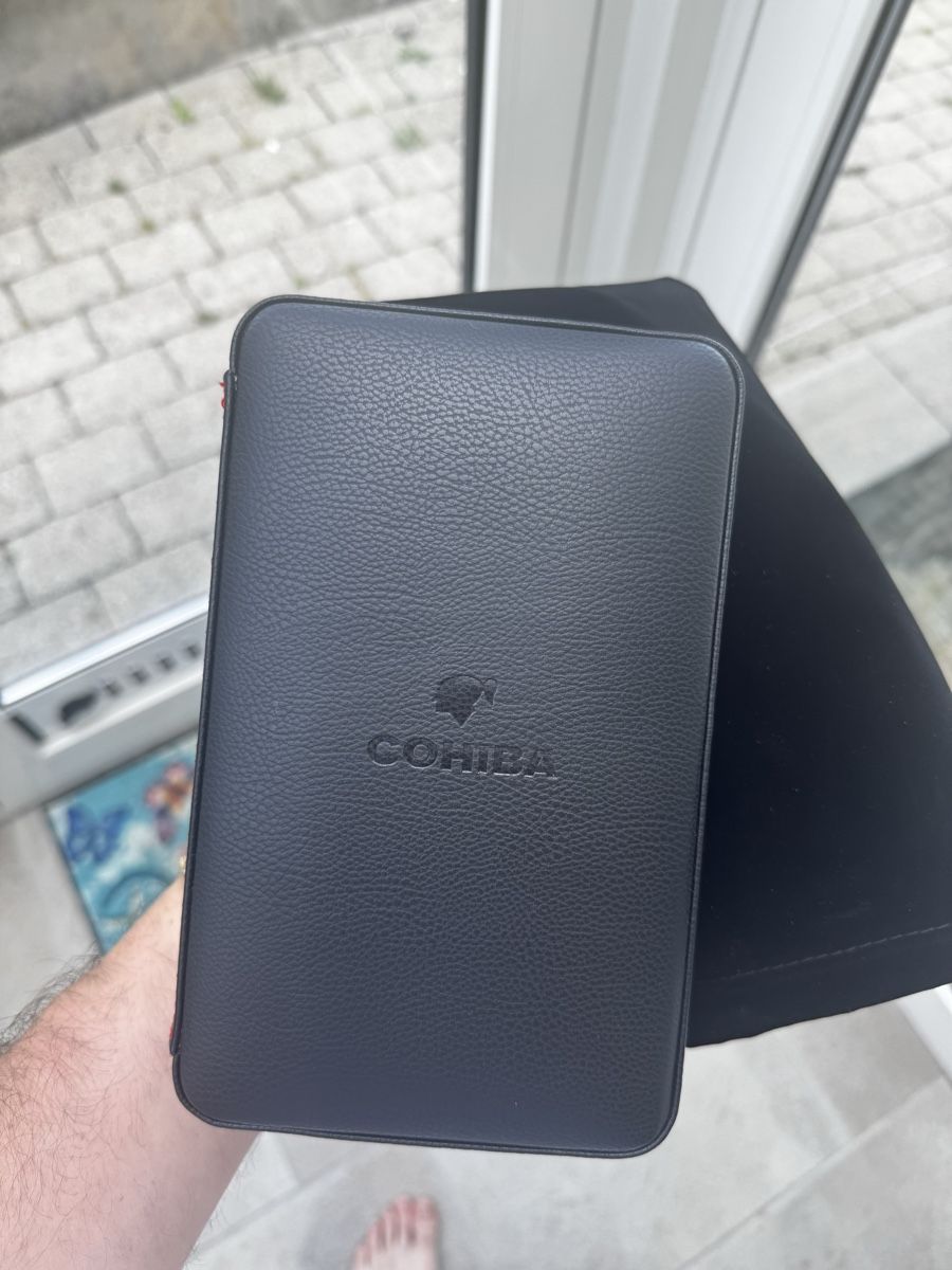 Humidore: Portable Cigar Humidor Case with Accessories – Neu (gemäss Beschreibung) aus Seuzach von Wolf936 3