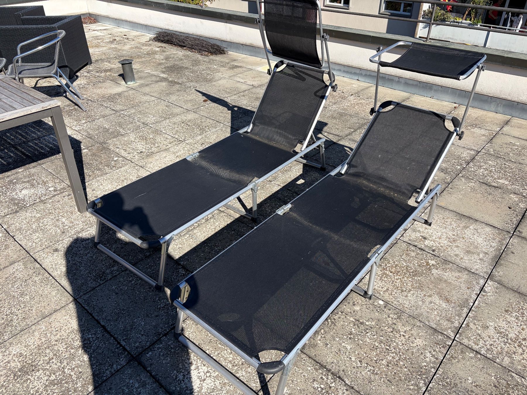 Liegen & Liegestühle: Zwei Liegestühle – Gebraucht aus Bern von Cyru123