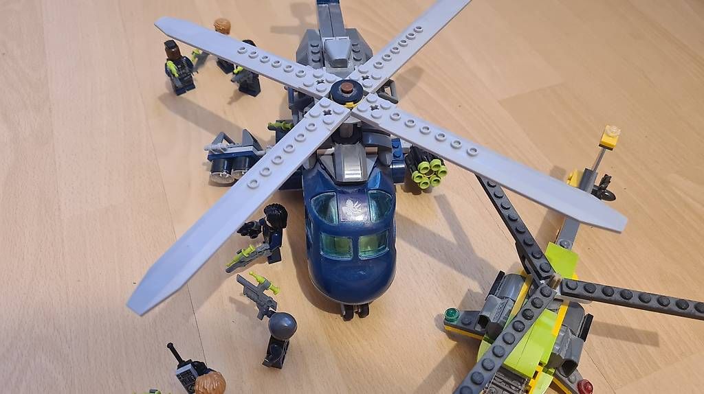 Giocattoli: Hélicoptère avec personnages – Usato da Perly venduto da Klopfi80 2