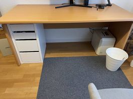 Bürotisch