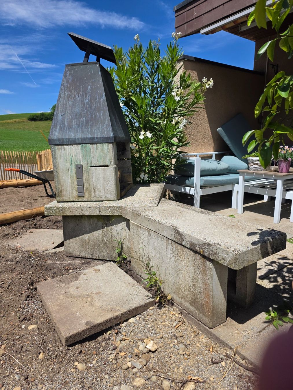 Griglie: Gartencheminée mit Sitzbank – Usato da Schlattingen venduto da Alex-21 2