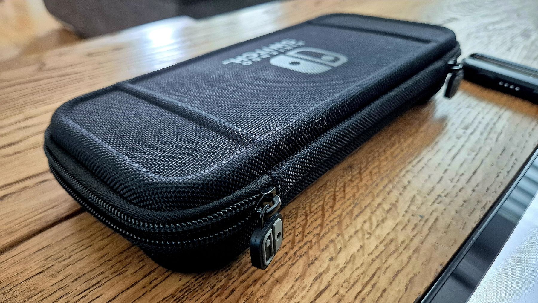 Nintendo Konsolen: Nintendo Switch V2 + 3 Spiele + Dock – Gebraucht aus Au SG von KonsoleWerk 3