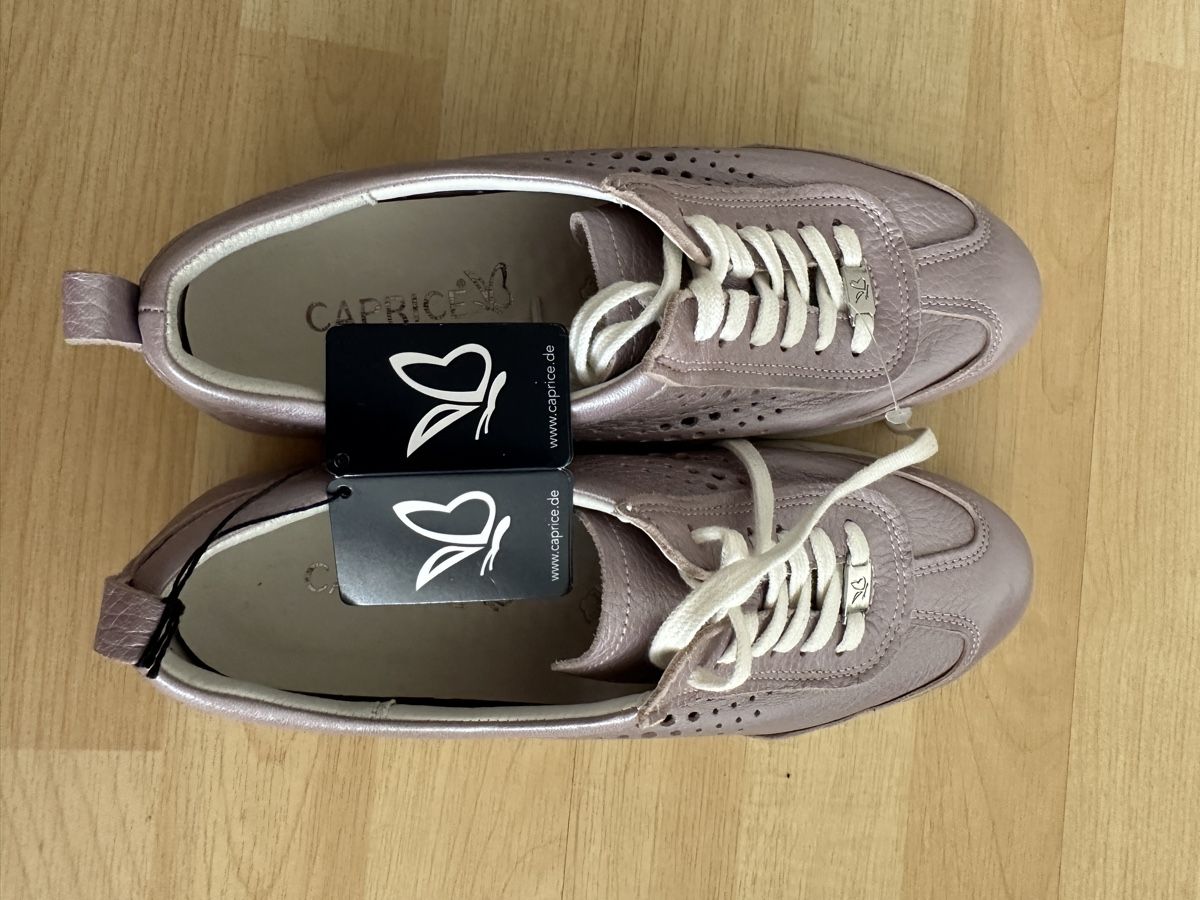 Scarpe da donna: CAPRICE Damen 39,5  Sneaker – Nuovo e nell'imballaggio originale da Weinfelden venduto da kam_jxz5 1