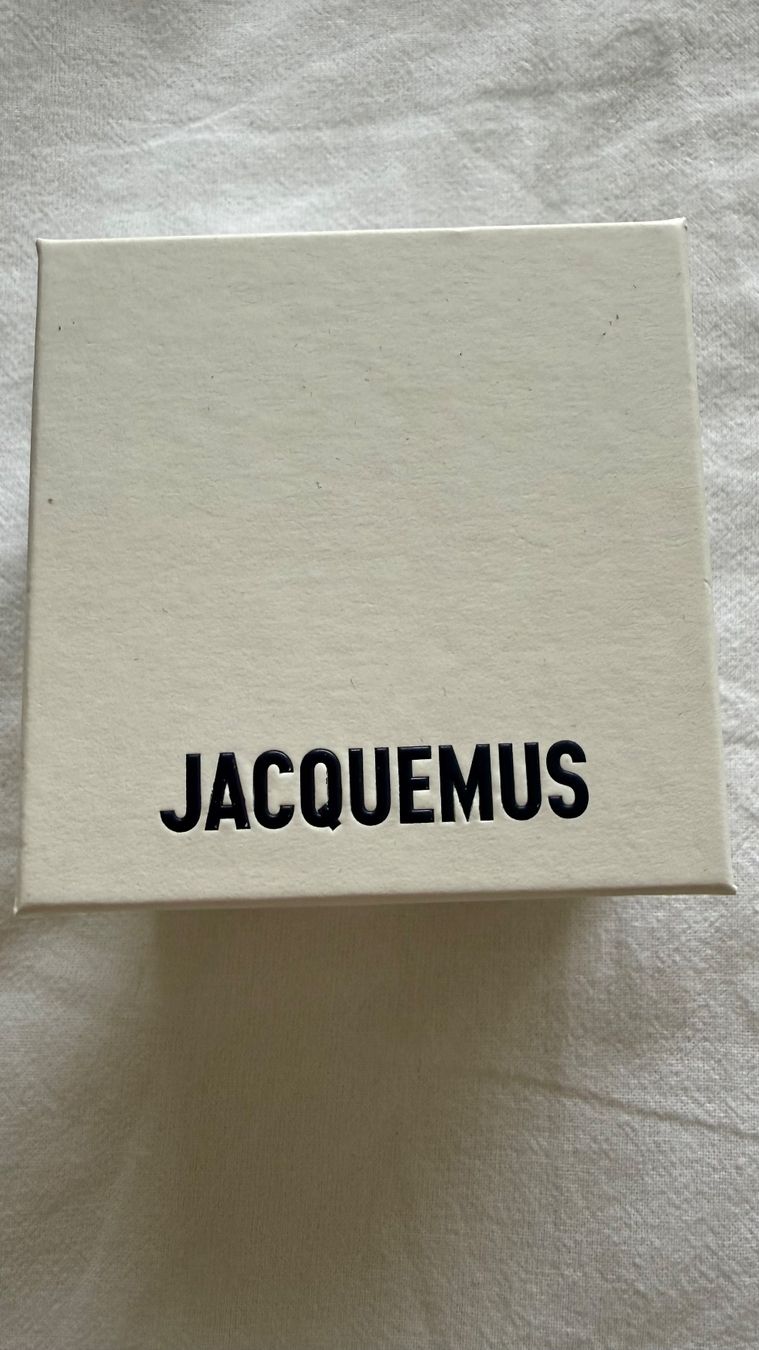 Jacquemus Orecchini pendenti & Orecchini a lobo: Jacquemus earrings – Nuovo (secondo la descrizione) da Kloten venduto da wer_26t5 5