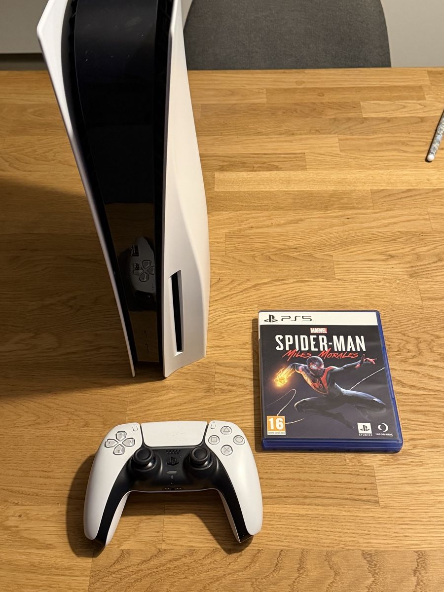 Sony Konsolen: PS5 Konsole Disc Version + 1 Game – Gebraucht aus Othmarsingen von Huschel3