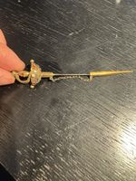 Anstecknadel Schwert