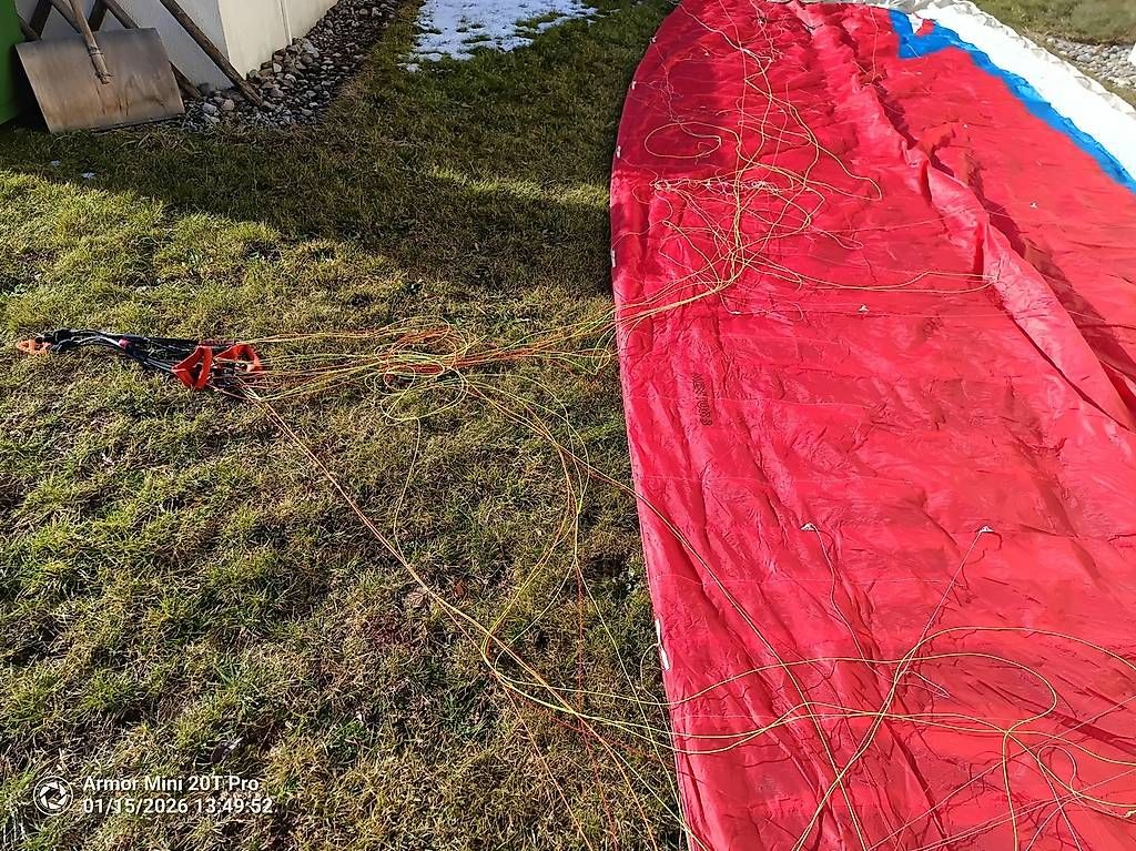 Nova Sport dell'aria & Aquiloni: Mentor 3 Parapente – Usato da Bulle venduto da Parapefg 2