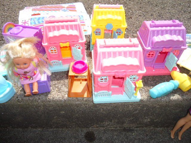 Puppen: Barbie set alles was auf Bilder ist – Gebraucht aus Zürich von liquidation-cobra 6