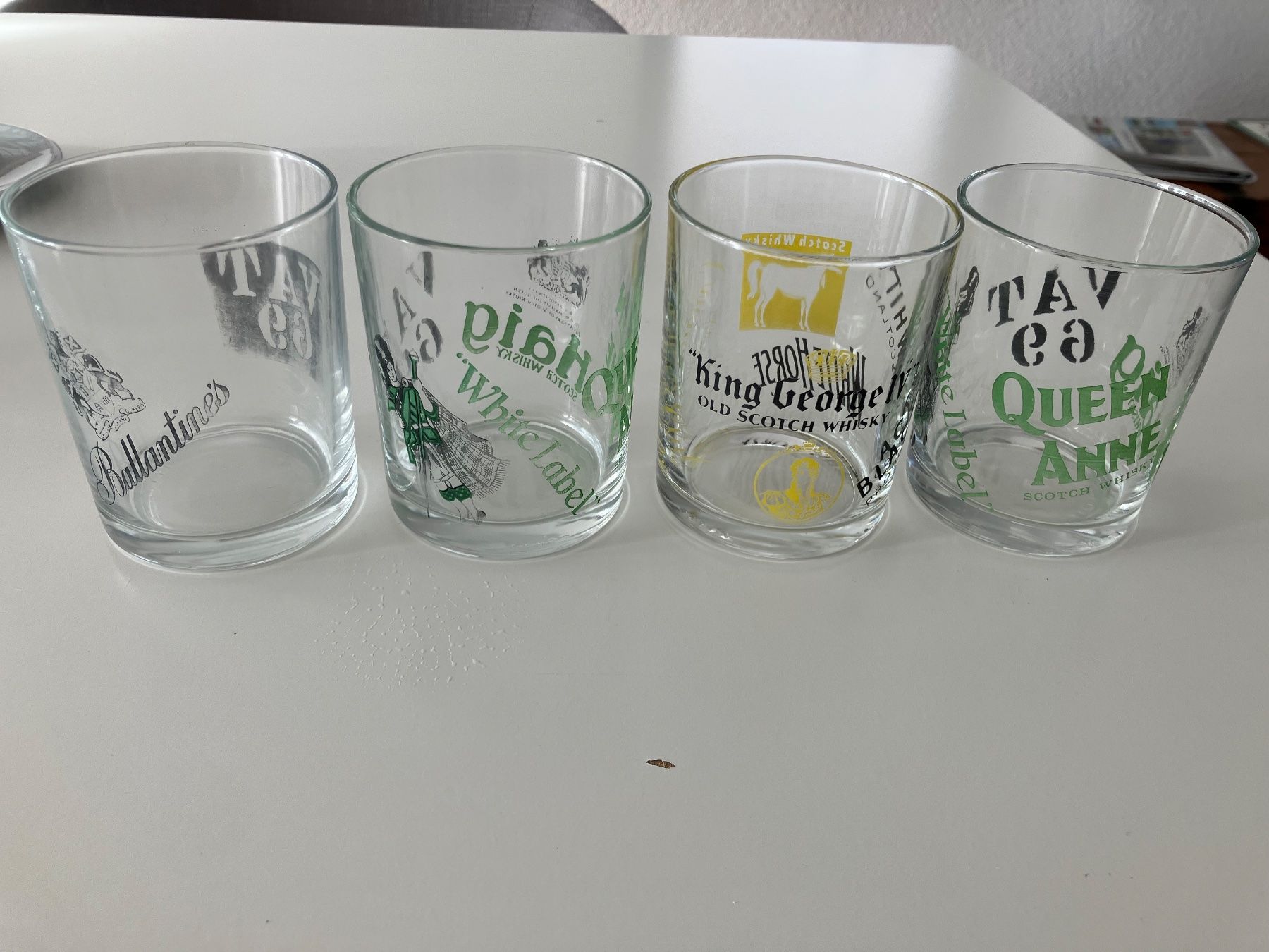 Bicchieri: 4 Whiskey Gläser zu verkaufen – Usato da Münchenstein venduto da Juli88